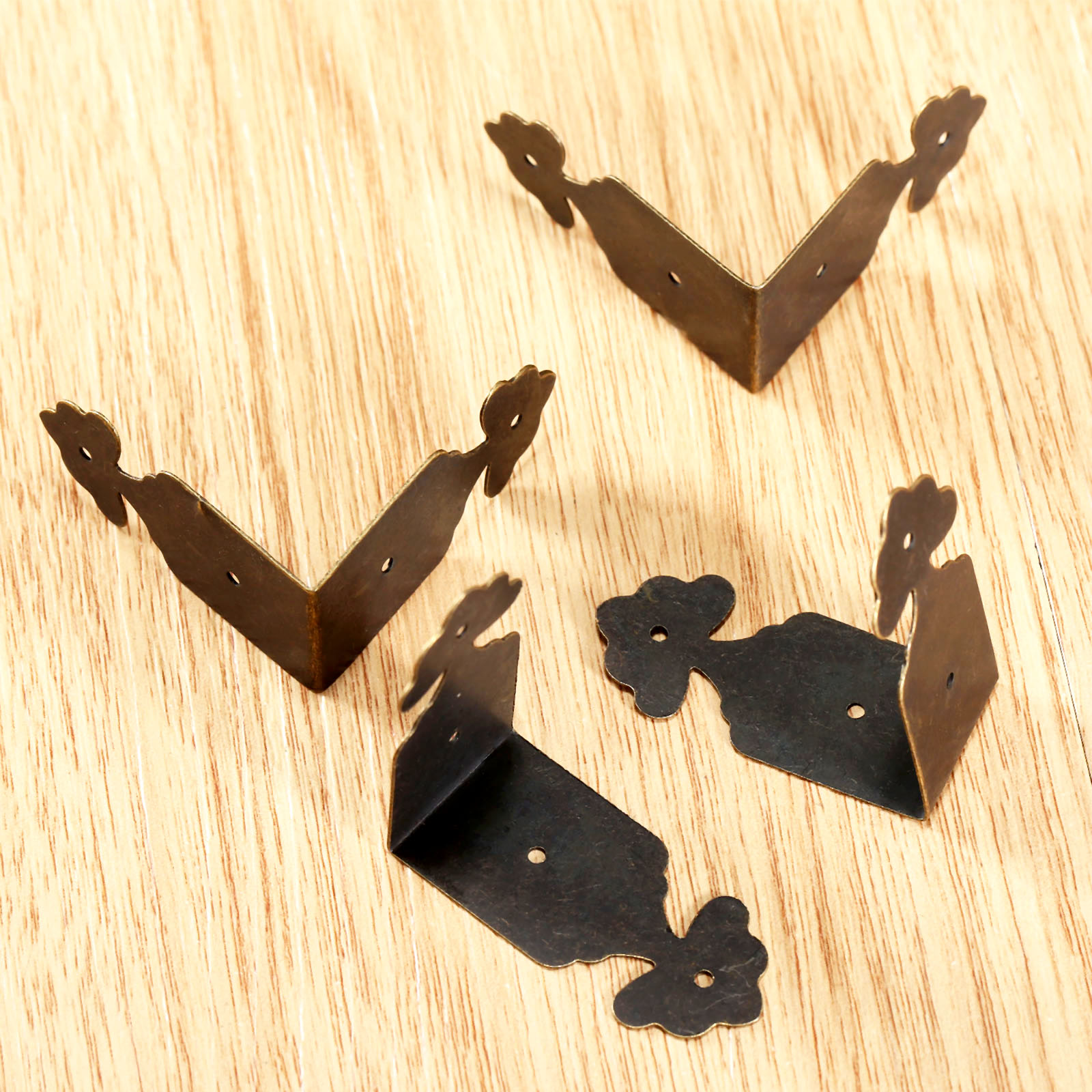 Protecteurs d'angle décoratifs - Furniture Hardware Nails avis et prix