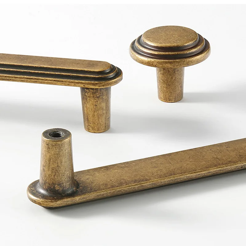 Poignées rétro en laiton Antiq - Furniture Hardware Vintage avis et prix